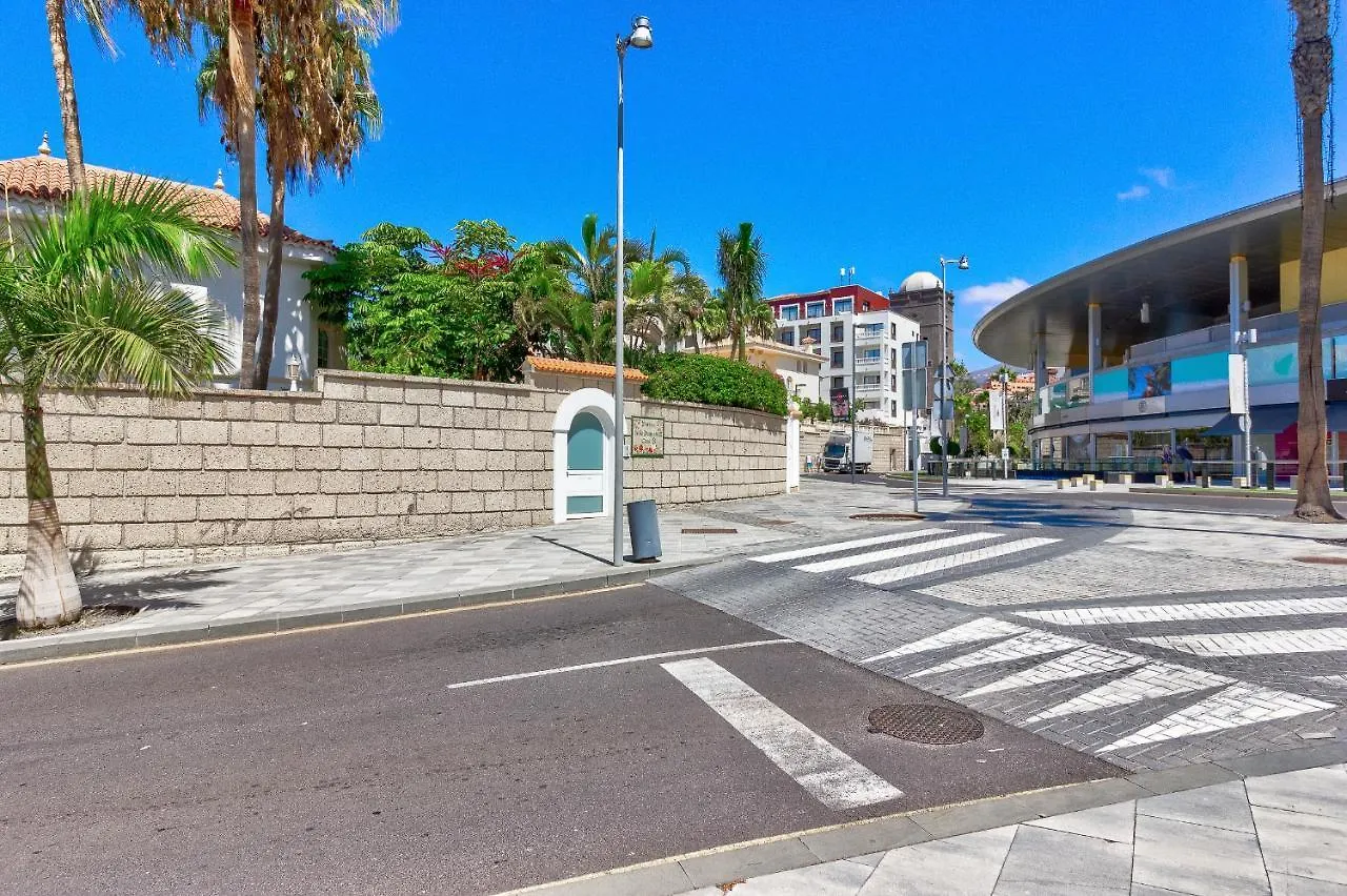 Luxury Villa El Duque Ocean View Адехе